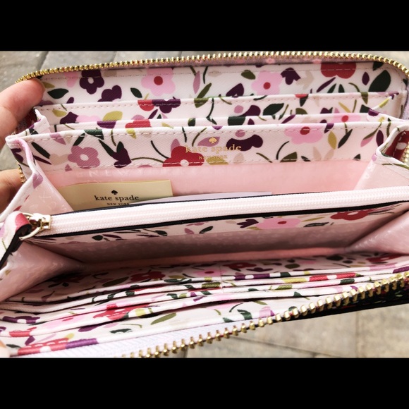 Gaby’sBags👜💕-Kate spade floral Mesa zip wallet - Picture 5 of 6